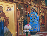 В праздник Введения во храм Пресвятой Богородицы епископ Шахтинский и Миллеровский Симон совершил Божественную литургию в Покровском кафедральном соборе г. Шахты