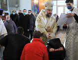 С архипастырским визитом Преосвященнейший епископ Симон посетил Покровский храм г. Каменск-Шахтинский и совершил чин присоединения к Православной Церкви временно от нее отпавших христиан