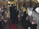 Преосвященнейший епископ Симон с архипастырским визитом посетил приход великомученика Пантелеимона Целителя поселка Глубокий