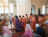 Епископ Шахтинский и Миллеровский Симон в четверг Светлой седмицы совершил праздничное богослужение в храме Покрова Пресвятой Богородицы г. Красный Сулин