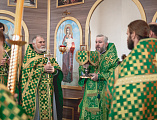 В престольный день Преосвященнейший епископ Симон совершил Божественную литургию в храме святого благоверного князя Александра Невского города Шахты