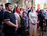 Праздник Светлого Христова Воскресения в Покровском кафедральном соборе города Шахты продолжился великой вечерней