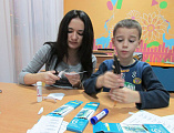 Помощник благочинного по работе с молодежью и участник Молодежного епархиального объединения «Свет Души» посетили детский дом №1 города Шахты