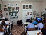 Помощник настоятеля храма апостола и евангелиста Иоанна Богослова иерея Андрея Павленкова Адам Редзель принял участие в школьном мероприятии, посвященном дню славянской письменности и культуры