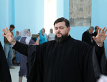 Епископ Симон возглавил молитву у святынь в старинном казачьем храме святителя Николая Чудотворца станицы Еланской