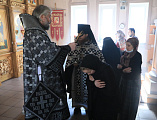 В дни Великого поста Преосвященнейший епископ Симон совершил богослужение в Покровском мужском монастыре слободы Верхнемакеевка