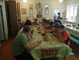 Студенты МККПТ помогли собрать около 300 продуктовых наборов для вынужденных переселенцев