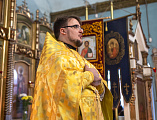 В престольный день Преосвященнейший епископ Симон совершил Божественную литургию в храме святителя Николая города Шахты