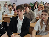 Урок, посвященный поиску смысла жизни, провел иеромонах Герман (Руденко) в лицее № 6 города Шахты