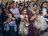 Воспитанники воскресной школы Покров г. Шахты поздравили мам и бабушек с Днём матери