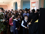 Преосвященнейший епископ Симон совершил чин освящения школы в с. Дёгтево