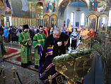 В двунадесятый праздник Входа Господня в Иерусалим Преосвященнейший епископ Симон возглавил богослужение в Покровском кафедральном соборе г. Шахты