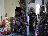 В поминальную субботу Великого поста Преосвященнейший епископ Симон совершил Божественную литургию и панихиду в храме святителя Тихона Задонского пос. Тарасовский