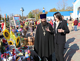 В праздник Покрова Пресвятой Богородицы на Соборной площади города Шахты гостей ждали концерт, казачья уха и мастер-классы