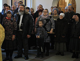 Преосвященнейший епископ Симон возглавил воскресную Божественную литургию в храме Святой Троицы города Каменск-Шахтинский