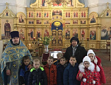 В Праздник Введения во храм Пресвятой Богородицы воспитанники станичного детского сада «Казачок» с воспитателем Г.К. Болдыревой посетили Успенский храм станицы Калитвенской