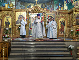 Праздников Праздник и Торжество из Торжеств. В праздник Светлого Христова Воскресения в Покровском кафедральном соборе г. Шахты состоялось торжественное богослужение