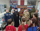 Диалог поколений: активисты «Движения Первых» и «Юнармии» встретились с участниками СВО в преддверии Дня России