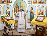 В день празднования Обрезания Господня епископ Симон совершил Божественную литургию святителя Василия Великого в храме праведного Иоанна Кронштадтского города Шахты