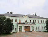 В Свято-Троицкой Сергиевой Лавре Преосвященнейший епископ Симон совершил молебное пение в храме Святой Троицы у мощей преподобного Сергия Радонежского