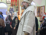 В день празднования Обрезания Господня епископ Симон совершил Божественную литургию святителя Василия Великого в храме праведного Иоанна Кронштадтского города Шахты