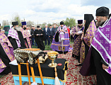 В Кашарском районе Ростовской области епископ Симон вместе с фермерами помолился о благополучии урожая