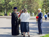 Молитва и память: Церковь с теми, кто защищал Отечество. В городе Шахты почтили память ветеранов боевых действий