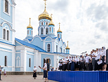 Праздничное мероприятие по случаю 10-летия Шахтинской епархии и награждение победителей фотоконкурса «10 лет Шахтинской епархии» состоялись на Соборной площади г. Шахты