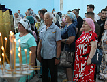 Преосвященнейший епископ Симон и паломники Шахтинской епархии молились за Литургией в храме святителя Николая Чудотворца станицы Еланской Шолоховского района