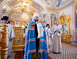 Епископ Шахтинский и Миллеровский Симон и митрополит Саратовский и Вольский Игнатий совершили Божественную литургию в Свято-Троицком кафедральном соборе Саратова