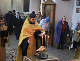 Накануне дня памяти святителя Николая Чудотворца Преосвященнейший епископ Симон совершил всенощное бдение в Никольском храме пос. Аюта