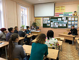 Настоятель храма Успения Пресвятой Богородицы протоиерей Глеб Гладышев принял участие в родительском собрании школы №1 и № 4 г. Донецка