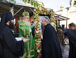 В канун праздника обретения мощей преподобного Сергия Радонежского Преосвященнейший епископ Симон с сонмом архипастырей сослужил Святейшему Патриарху Кириллу в Троице-Сергиевой лавре