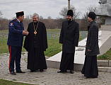 Епископ Шахтинский и Миллеровский Симон провел выездное совещание по осмотру участка для строительства храма в хуторе Калинин Октябрьского района