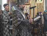 Епископ Симон совершил утреню Великой субботы с чином погребения плащаницы