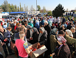 В праздник Покрова Пресвятой Богородицы на Соборной площади города Шахты гостей ждали концерт, казачья уха и мастер-классы
