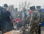 В прощеное воскресенье на Соборной площади города Шахты состоялись народные гуляния, посвященные Масленице