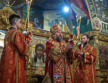 Праздников Праздник и Торжество из Торжеств. В праздник Светлого Христова Воскресения в Покровском кафедральном соборе г. Шахты состоялось торжественное богослужение