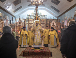 В престольный день Преосвященнейший епископ Симон совершил Божественную литургию в храме святителя Николая города Шахты