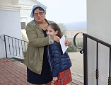 Ко Дню пожилого человека в Донском храме г. Новошахтинска прошла праздничная акция «Добро от всего сердца»