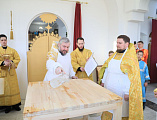 Преосвященнейший епископ Симон совершил чин великого освящения храма Державной иконы Божией Матери г. Донецка