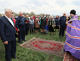 В Кашарском районе Ростовской области епископ Симон вместе с фермерами помолился о благополучии урожая