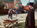 На Свято-Андреевский храм водрузили два новых накупольных Креста