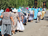 В день памяти Смоленской иконы Божией Матери в станице Багаевской состоялся традиционный крестный ход, в котором приняли участие духовенство и прихожане Багаевского благочиния