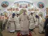 В день празднования Обрезания Господня епископ Симон совершил Божественную литургию святителя Василия Великого в храме праведного Иоанна Кронштадтского города Шахты