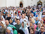 В канун праздника обретения мощей преподобного Сергия Радонежского Преосвященнейший епископ Симон с сонмом архипастырей сослужил Святейшему Патриарху Кириллу в Троице-Сергиевой лавре