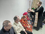 Дом престарелых поселка Садовый посетил протоиерей Роман Мясников