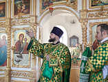 В престольный день Преосвященнейший епископ Симон совершил Божественную литургию в храме Святой Троицы хутора Ягодинка