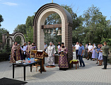 В праздник Изнесения честных древ Животворящего Креста Господня Преосвященнейший епископ Симон с архипастырским визитом посетил храм святых мучениц Веры, Надежды, Любови и матери их Софии в станице Багаевской