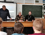 Иерей Владимир Осяк принял участие в мероприятии в честь Дня освобождения Новошахтинска от немецко-фашистских захватчиков «Память, ты хранишь истории страницы»